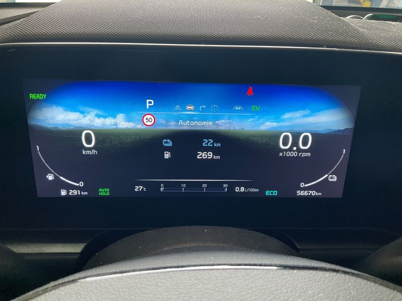 Kia Niro 1.6 Plug-in Hybrid Premium — zdjęcie 13
