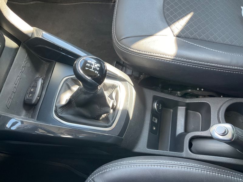 Ford EcoSport 1.0 EcoBoost Titanium 2015 – снимка 25