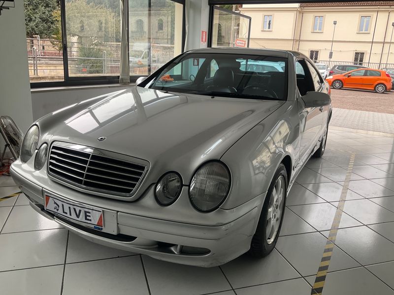 Mercedes-Benz CLK-Klasse CLK 230 Kompressor Avantgarde