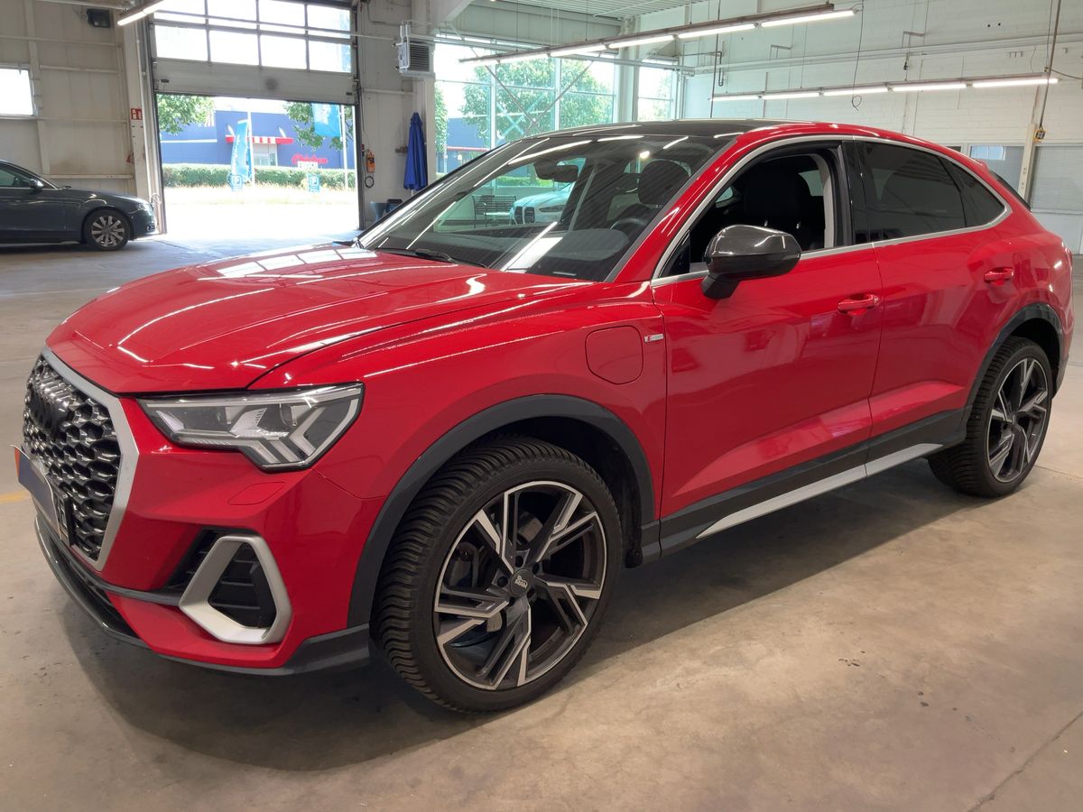 Audi Q3 Sportback 45 TFSIe S line