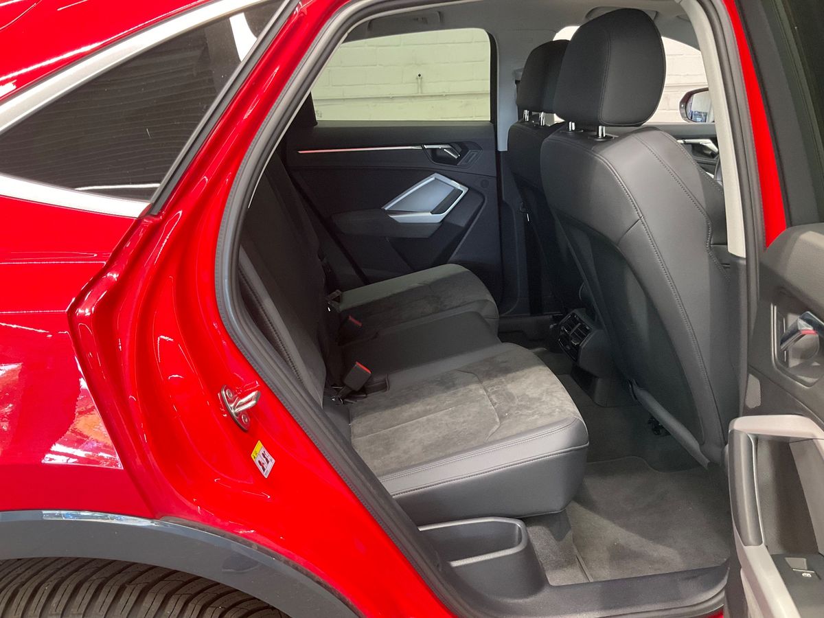 Audi Q3 Sportback 45 TFSIe S line