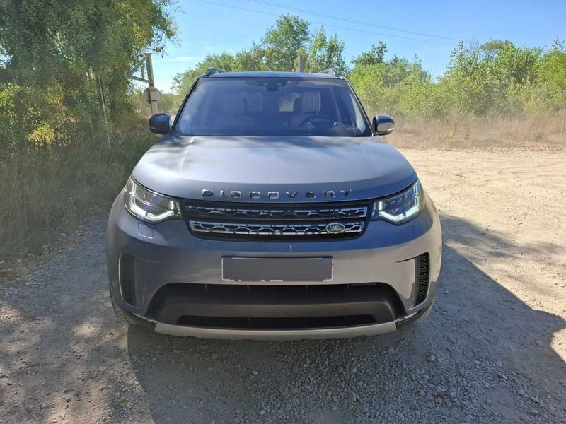 Land Rover Discovery 5 3.0 Td6 HSE LUXURY — zdjęcie 9