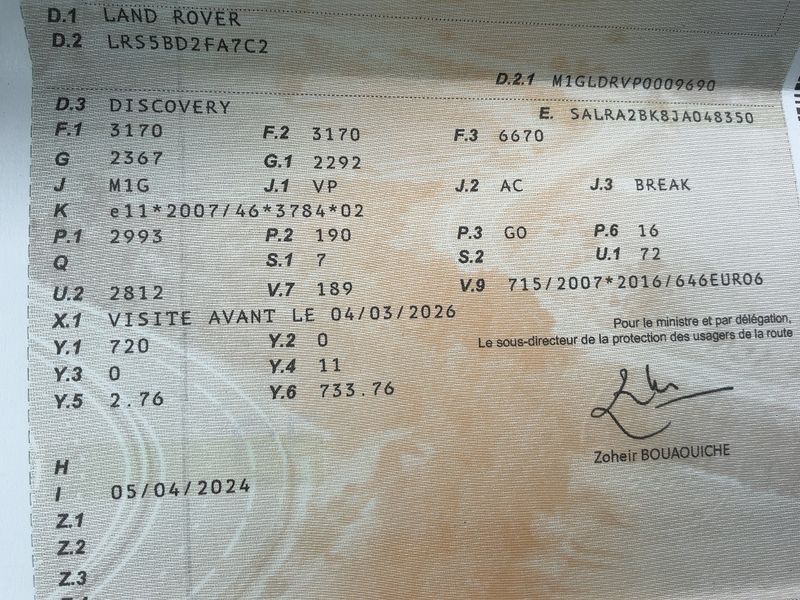 Land Rover Discovery 5 3.0 Td6 HSE LUXURY — zdjęcie 15