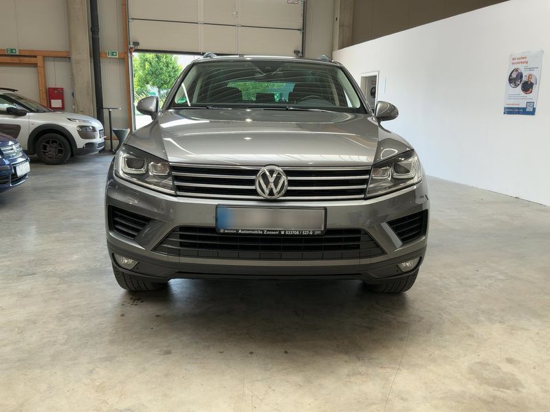 Volkswagen Touareg 3.0 V6 TDI Terrain Tech BlueMotion Tech — zdjęcie 9