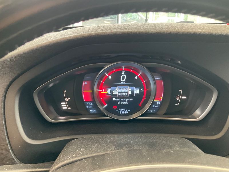 Volvo V40 1.6 D2 Momentum — zdjęcie 13
