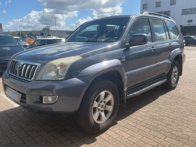 Toyota Land Cruiser 3.0 D-4D — zdjęcie 2