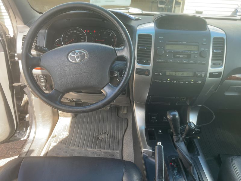 Toyota Land Cruiser 3.0 D-4D — zdjęcie 12