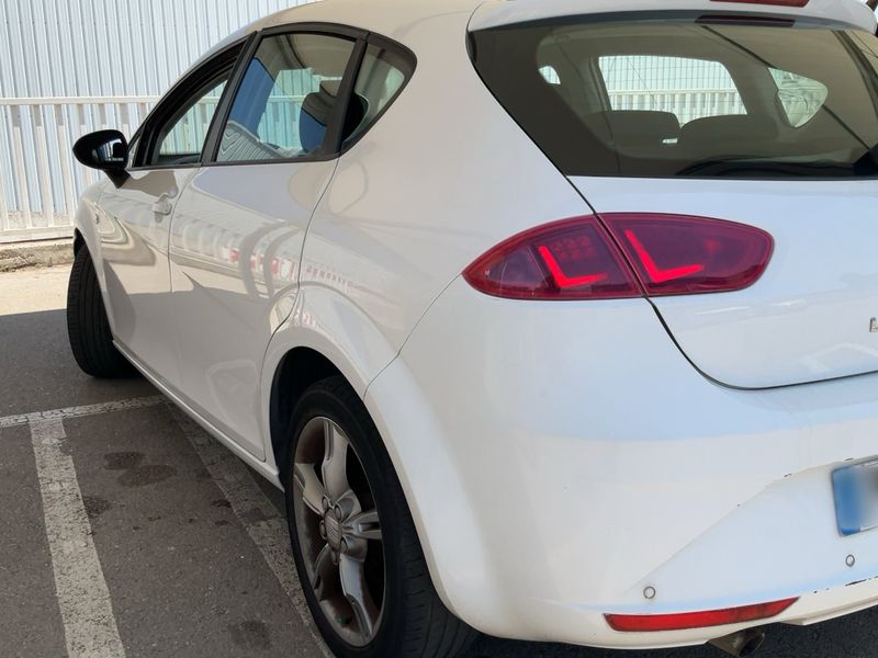 Seat Leon 1.6 TDI Style Copa 2012 – снимка 6
