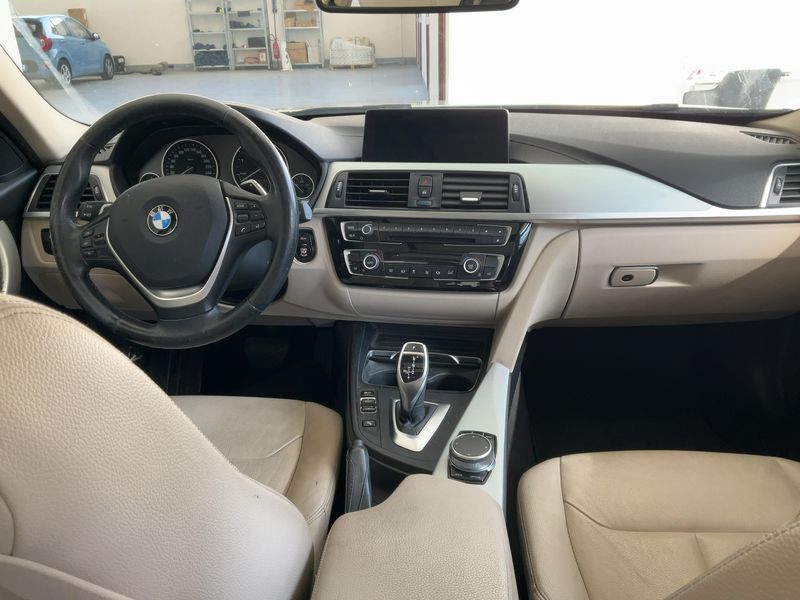 BMW 3er 320d Luxury Line 2018 – снимка 17