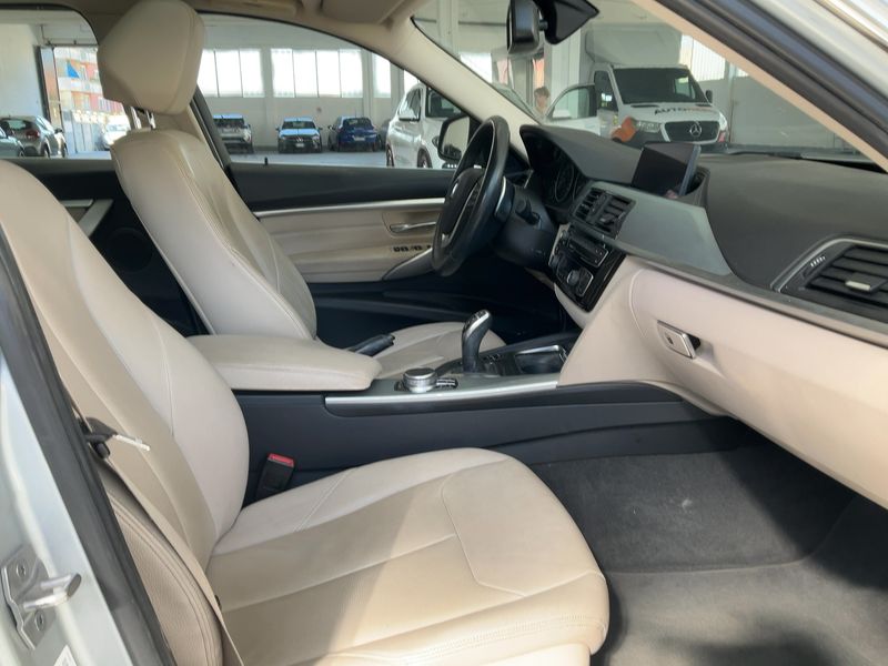 BMW 3er 320d Luxury Line 2018 – снимка 16