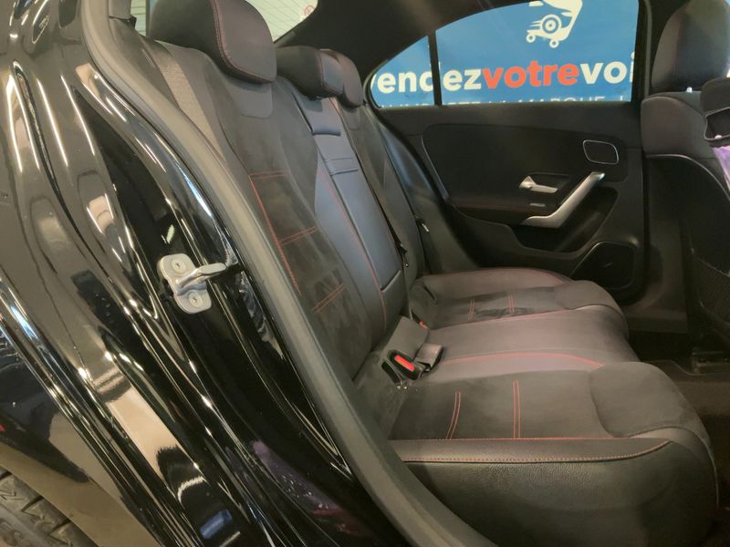 Mercedes-Benz A-Klasse Limousine A 200 d AMG Line — zdjęcie 14