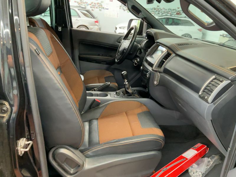 Ford Ranger 3.2 TDCi Doppelkabine 4x4 Wildtrak — zdjęcie 11