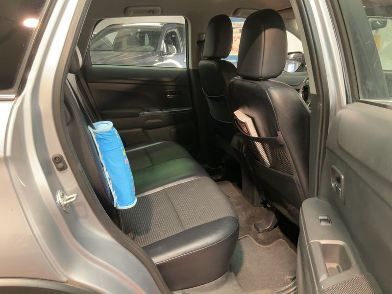 Citroen C4 Aircross 1.6 HDi Confort 4x2 — zdjęcie 14