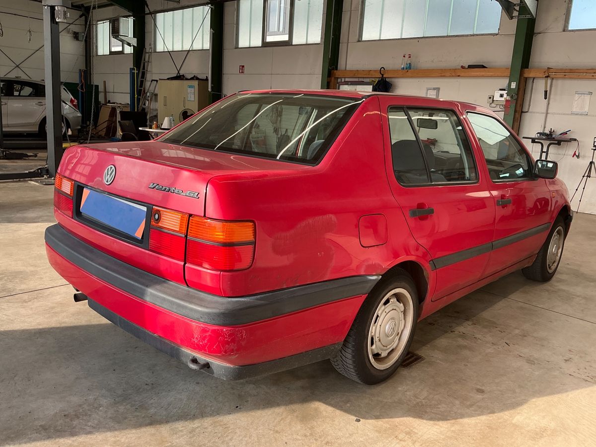 Volkswagen Vento 1.8 CL