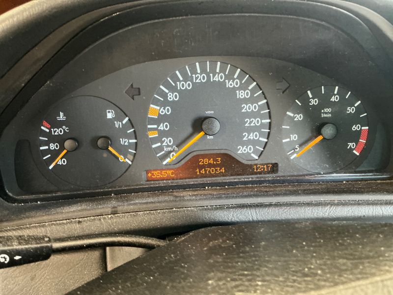 Mercedes-Benz CLK-Klasse CLK 320 Elegance — zdjęcie 4