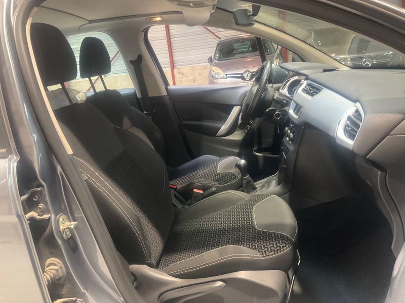 Citroen C3 1.4 Confort — zdjęcie 3