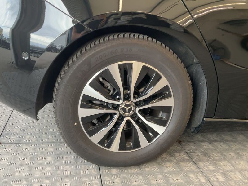 Mercedes-Benz A-Klasse A 200 Mild-Hybrid Progressive 2024 – снимка 9