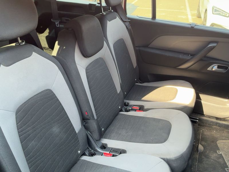 Citroen C4 Grand Picasso 1.6 e-HDi Intensive — zdjęcie 14