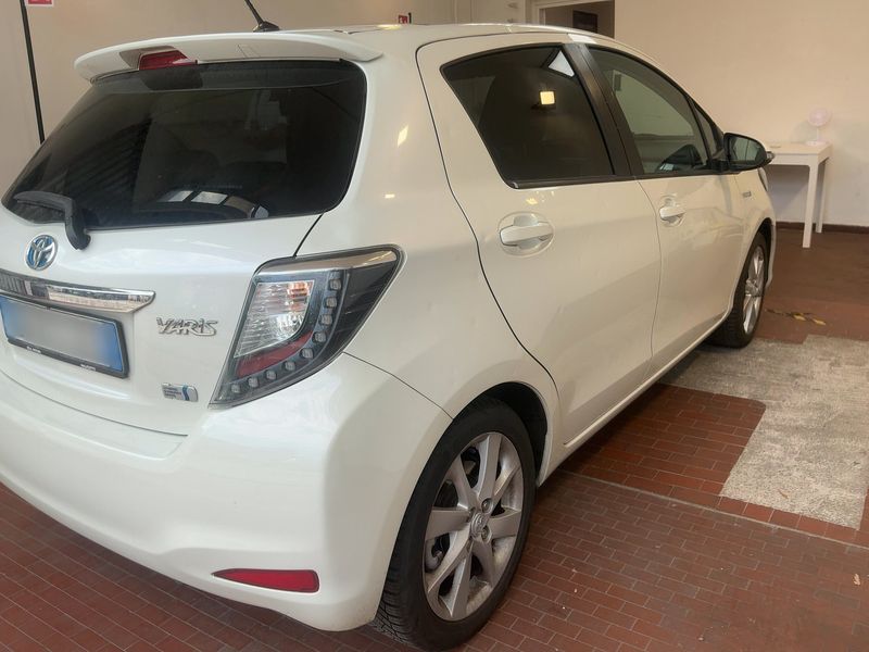 Toyota Yaris 1.5 Hybrid Style — zdjęcie 6
