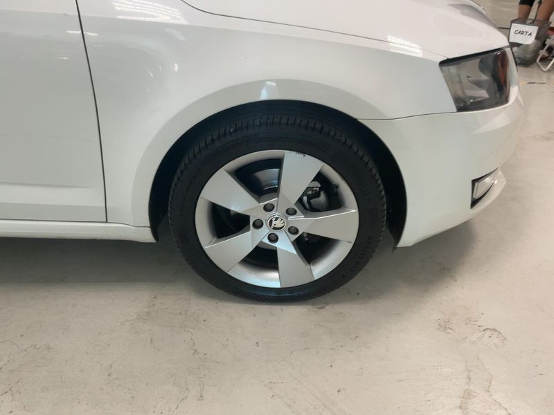 Skoda Octavia 2.0 TDI Elegance 2014 – снимка 11