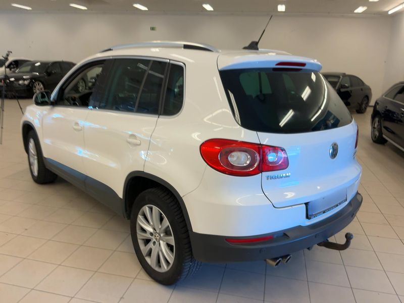 Volkswagen Tiguan 2.0 TDI Sport & Style 4Motion 2011 – снимка 6