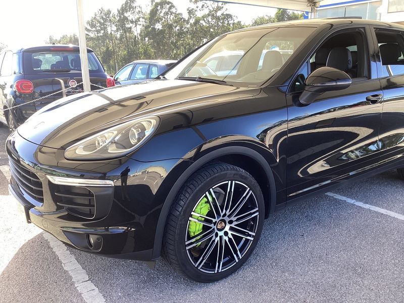 Porsche Cayenne S E-Hybrid — zdjęcie 2