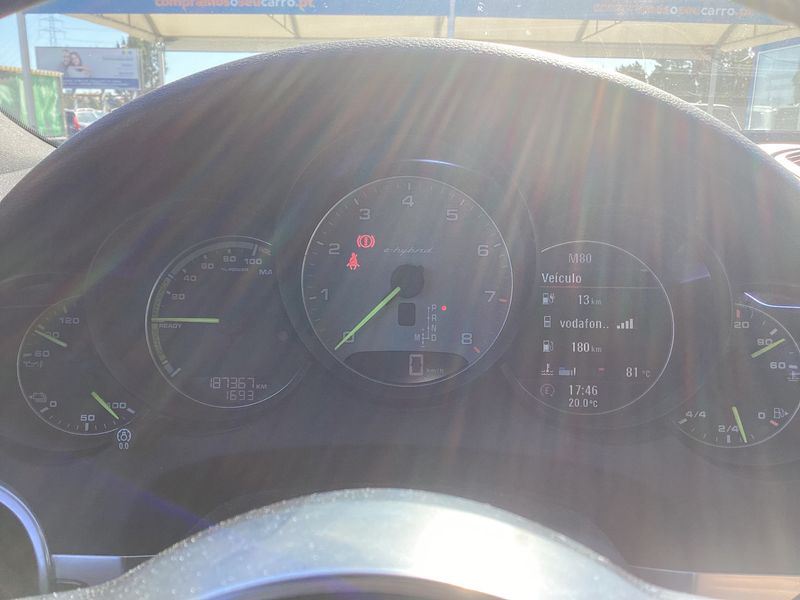 Porsche Cayenne S E-Hybrid — zdjęcie 13