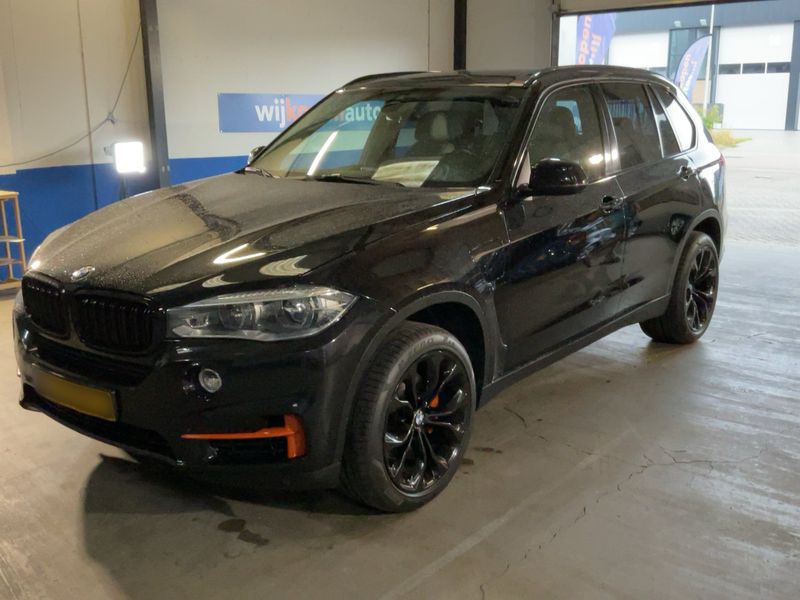 X5 xDrive 40e