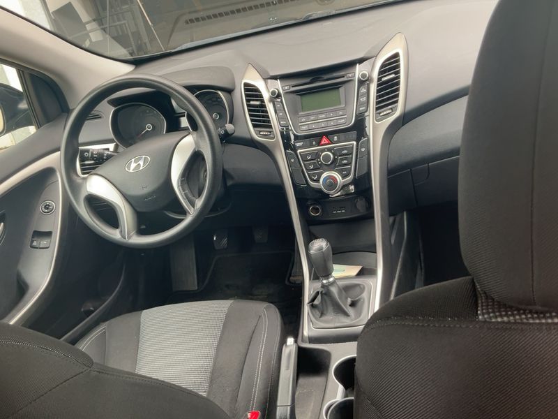 Hyundai i30 1.6 GDI Trend 2013 – снимка 18