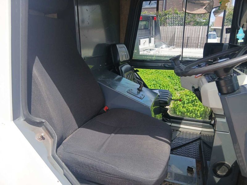 Iveco Daily 2.3 Diesel Doppelkabine 35 C Radstand 3450 — zdjęcie 13