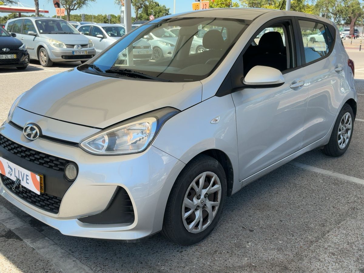 Hyundai i10 1.0 Basis