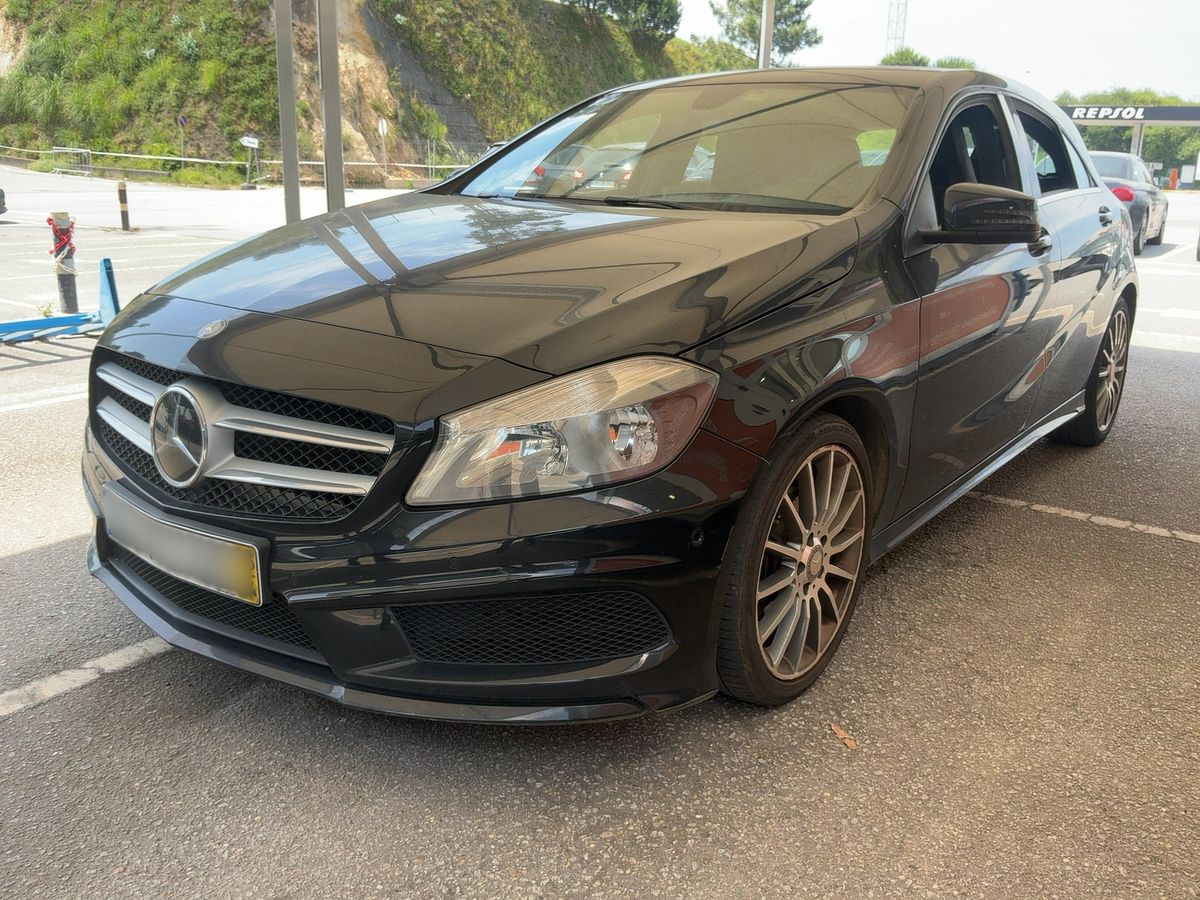 Mercedes-Benz A-Klasse 2015 — photo 1