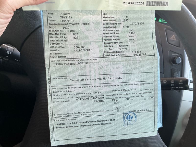 Toyota Yaris 1.3 VVT-i — zdjęcie 6