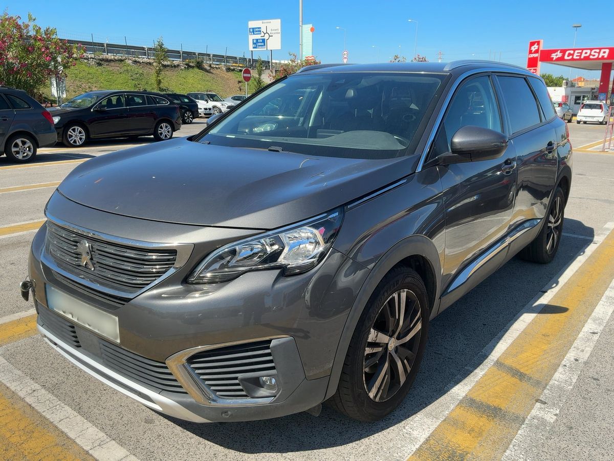 Peugeot 5008 2019