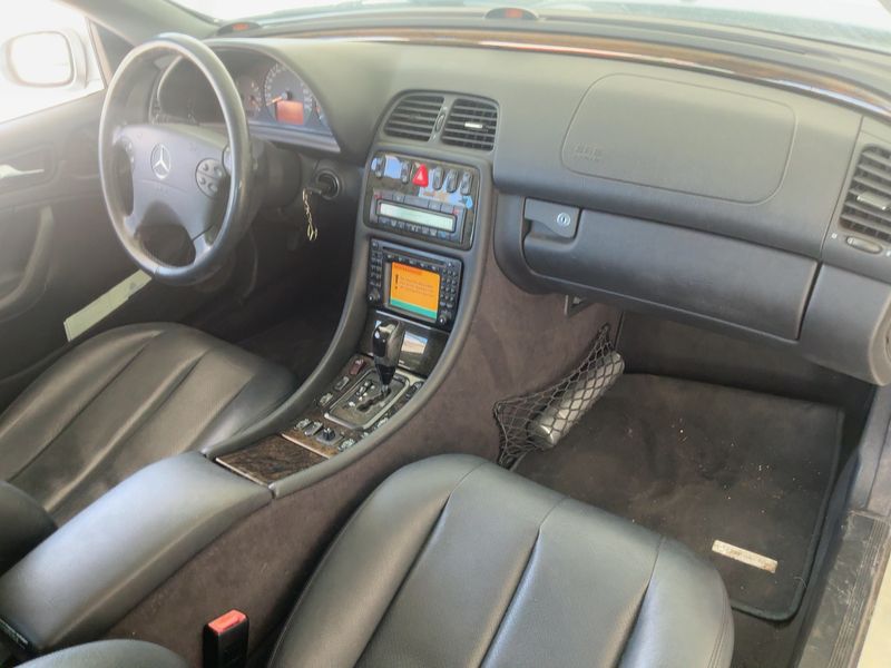 Mercedes-Benz CLK-Klasse CLK 320 Avantgarde — zdjęcie 12