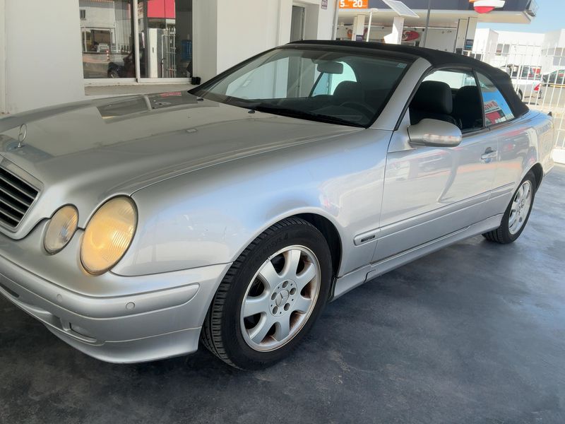 Mercedes-Benz CLK-Klasse CLK 320 Avantgarde — zdjęcie 2