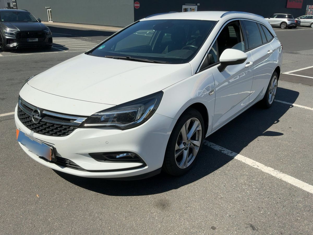 Opel Astra 2016 — photo 1