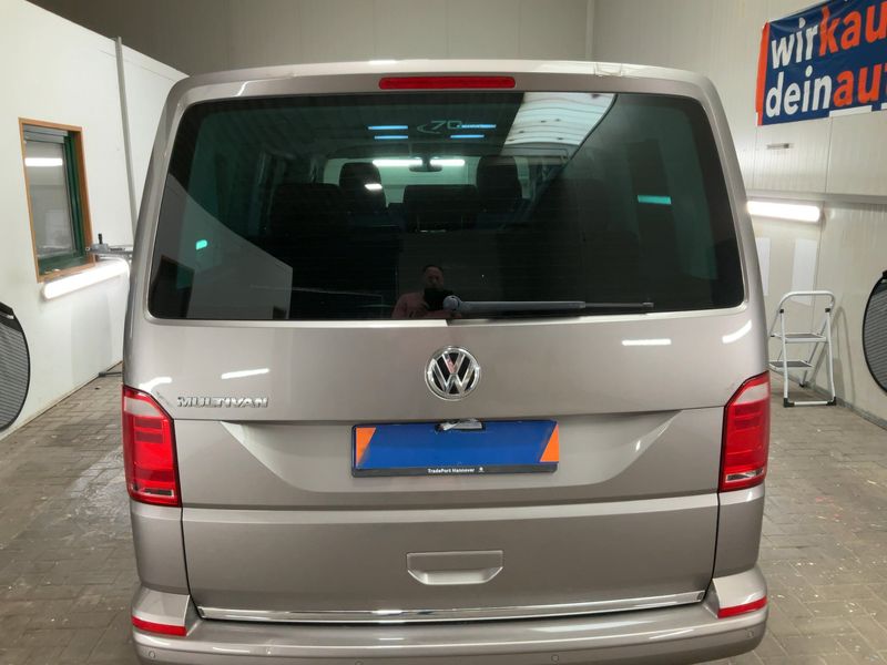 Volkswagen T6 Multivan 2.0 TDI 70 Jahre Bulli — zdjęcie 5