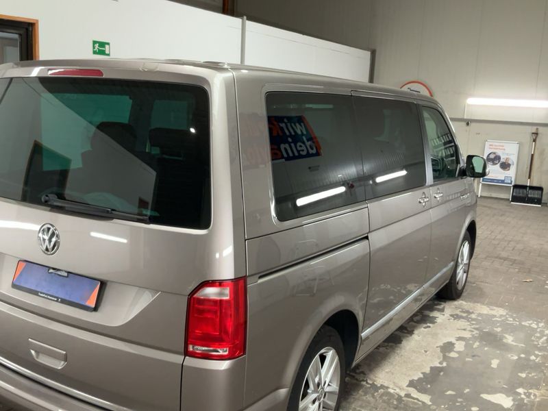 Volkswagen T6 Multivan 2.0 TDI 70 Jahre Bulli — zdjęcie 6