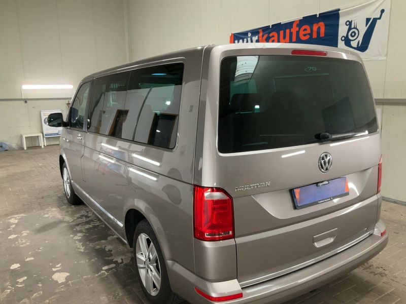 Volkswagen T6 Multivan 2.0 TDI 70 Jahre Bulli — zdjęcie 3