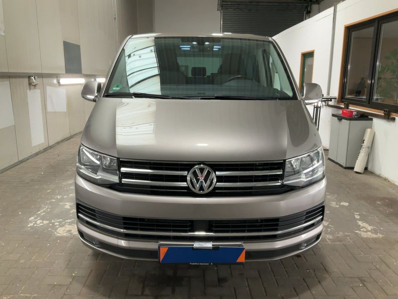 Volkswagen T6 Multivan 2.0 TDI 70 Jahre Bulli — zdjęcie 9