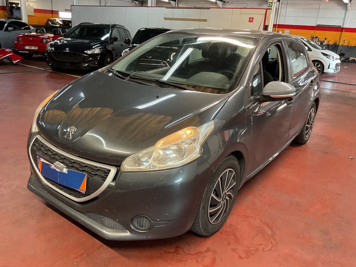 Peugeot 208 2013