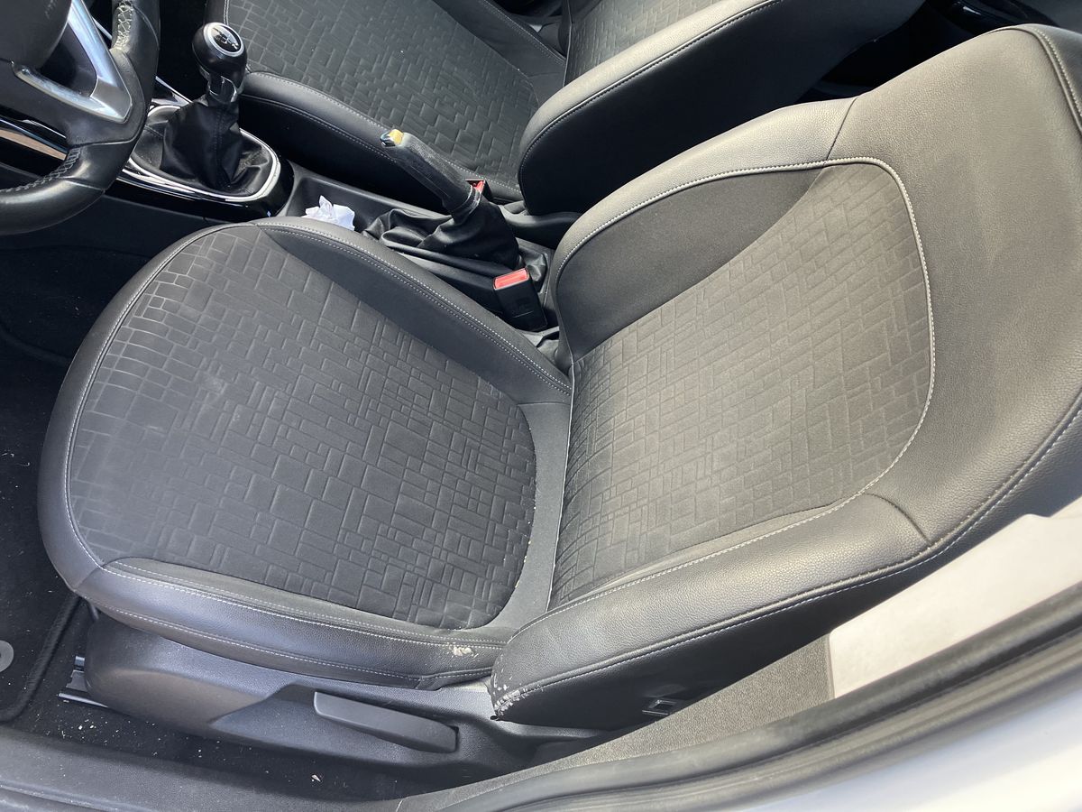 Opel Corsa 2016 — photo 32