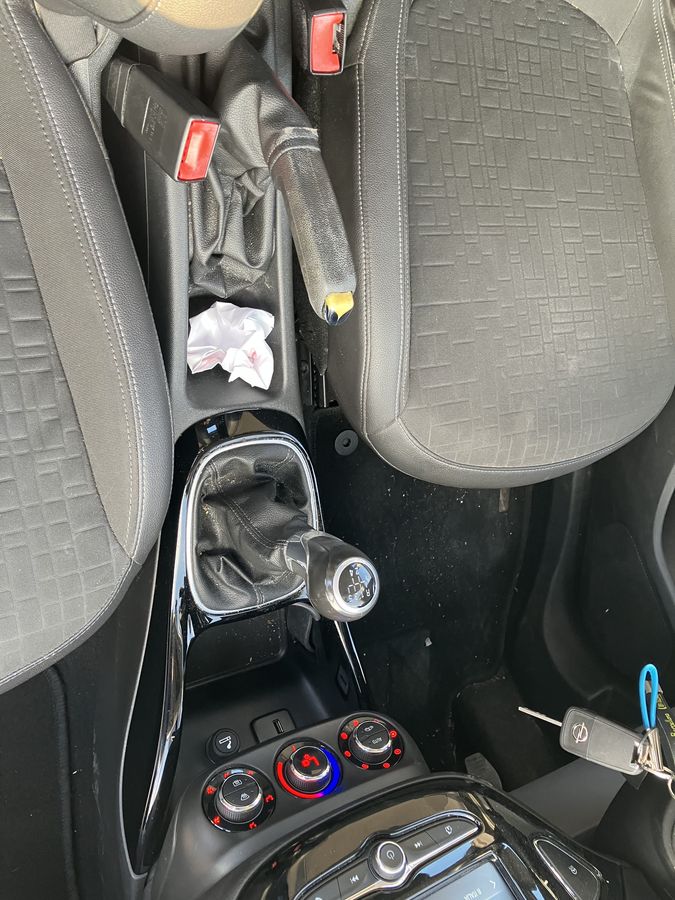 Opel Corsa 2016 — photo 17