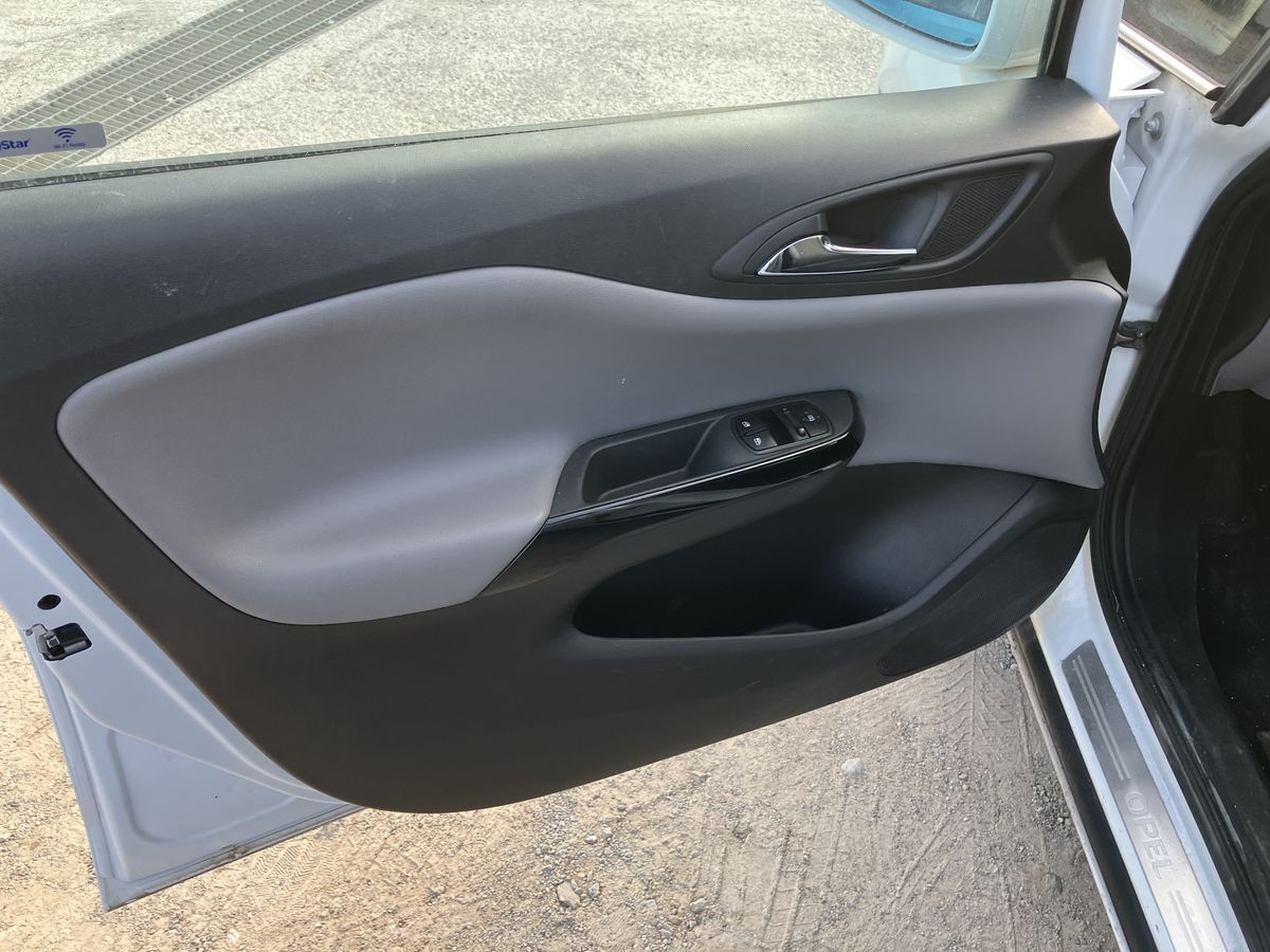 Opel Corsa 2016 — photo 30