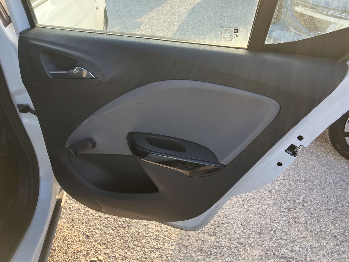 Opel Corsa 2016 — photo 29