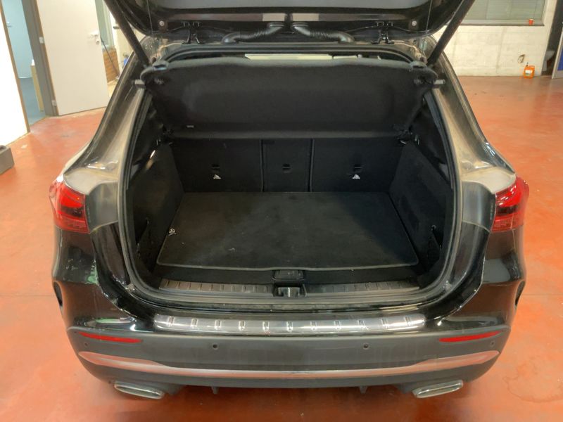 Mercedes-Benz GLA-Klasse GLA 180 Mild-Hybrid AMG Line — zdjęcie 10