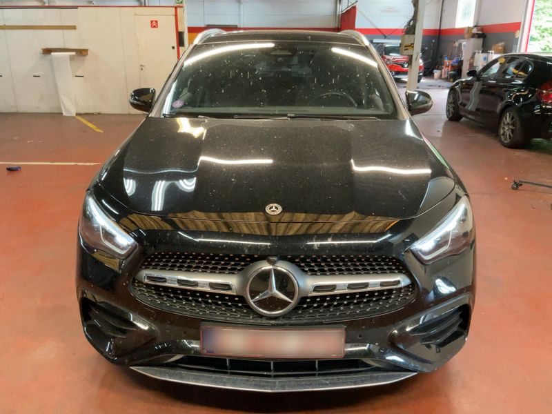 Mercedes-Benz GLA-Klasse GLA 180 Mild-Hybrid AMG Line — zdjęcie 9