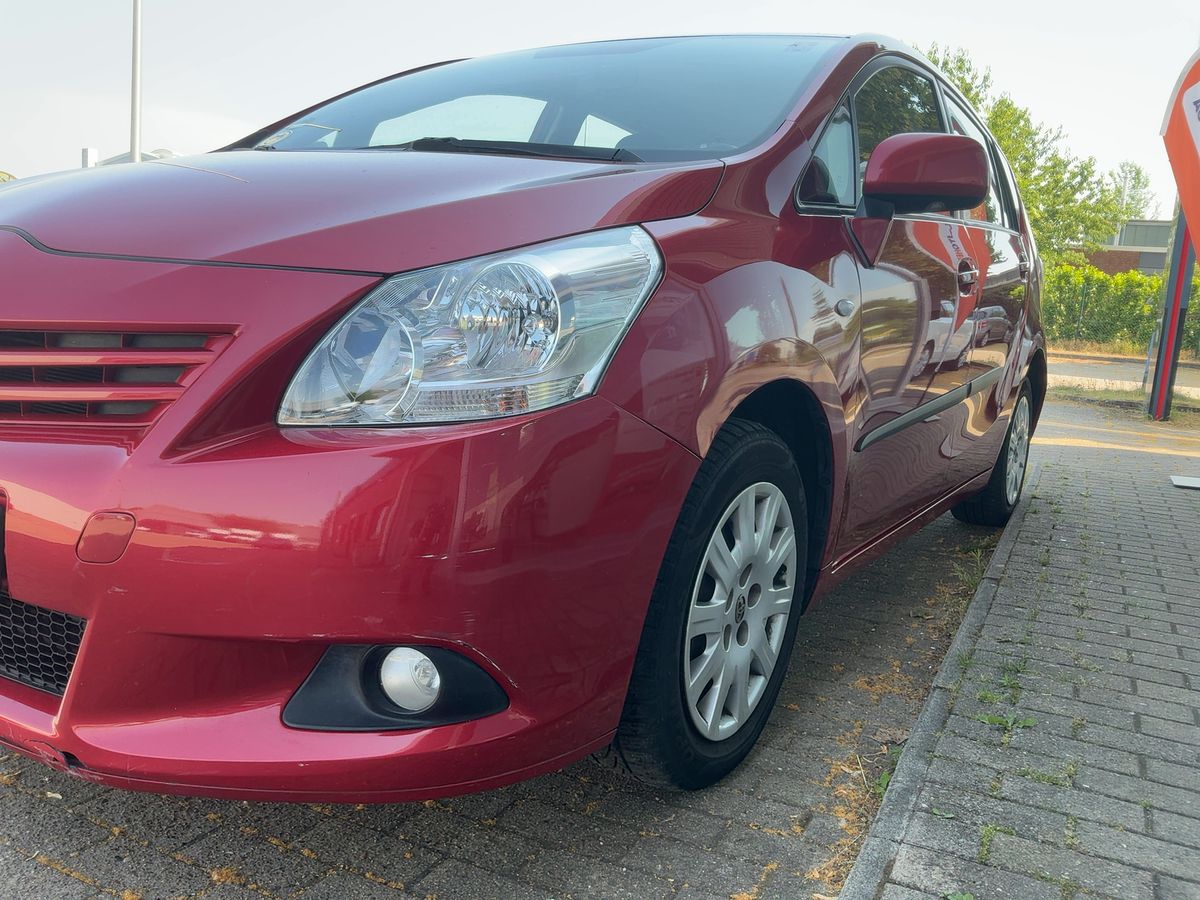 Toyota Verso 2010