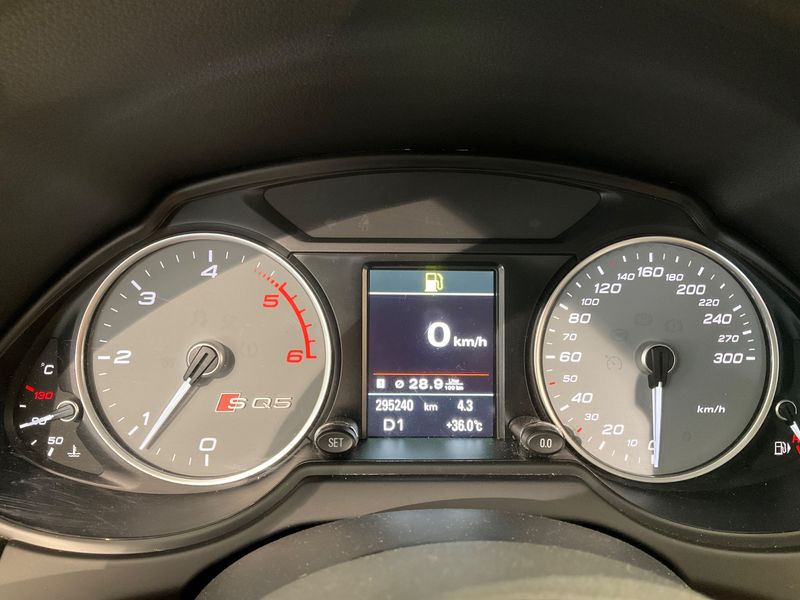 Audi SQ5 3.0 V6 TDI quattro Competition — zdjęcie 13